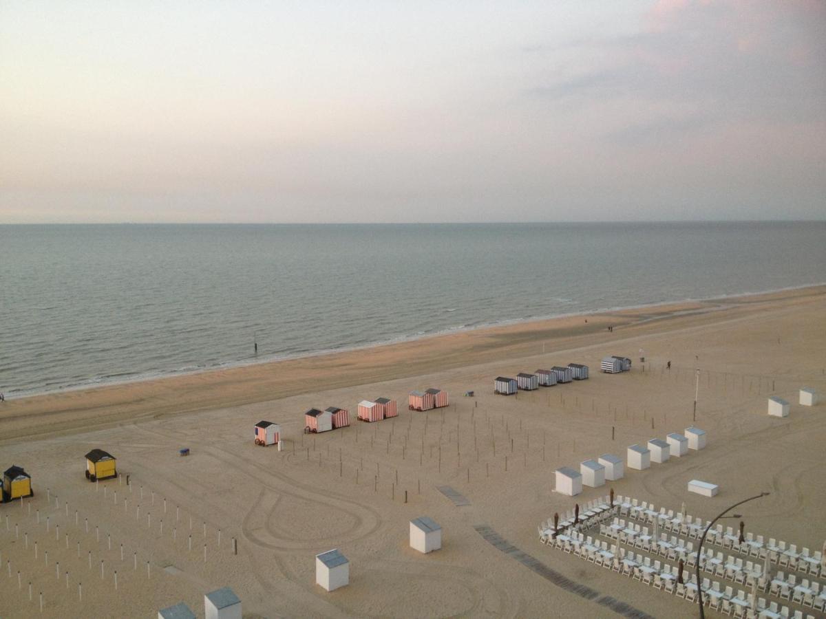 Zeedijk44 - Frontal Sea View Penthouse Διαμέρισμα De Panne Εξωτερικό φωτογραφία